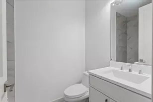 6414 N Francisco Ave, Chicago, IL 60645 - Photo 17