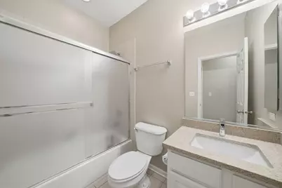 1225 N Orleans Street #602, Chicago, IL 60610 - Photo 13