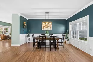 5243 Greenshire Cir, Lake in the Hills, IL 60156 - Photo 5