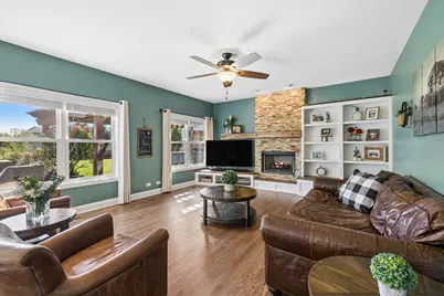 5243 Greenshire Circle, Lake in the Hills, IL 60156 - Photo 7