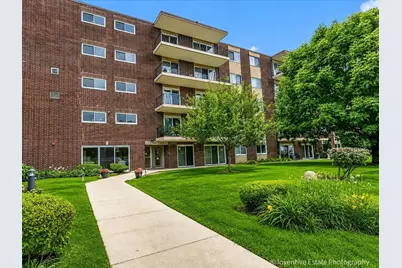 5300 Walnut Avenue #22B, Downers Grove, IL 60515 - Photo 1