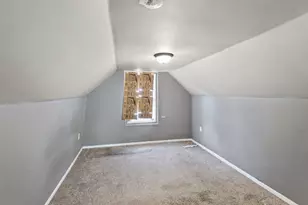 1716 N Hickory St, Crest Hill, IL 60403 - Photo 11
