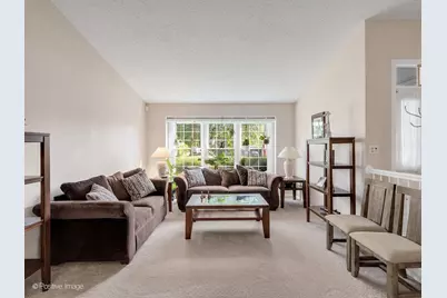 575 Adare Road, Bartlett, IL 60103 - Photo 5