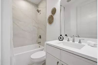 6414 N Francisco Avenue #202, Chicago, IL 60645 - Photo 21