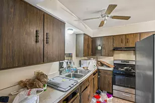 4833 W 109th St, Oak Lawn, IL 60453 - Photo 9