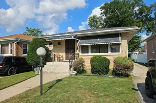 1009 24th Ave, Bellwood, IL 60104 - Photo 1