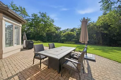 1070 Sir William Lane, Lake Forest, IL 60045 - Photo 33