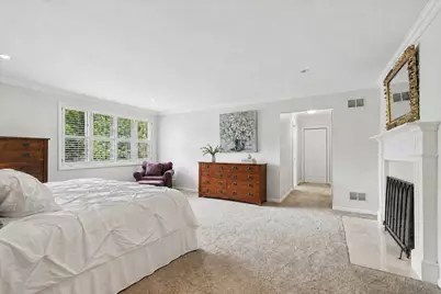 1070 Sir William Lane, Lake Forest, IL 60045 - Photo 17