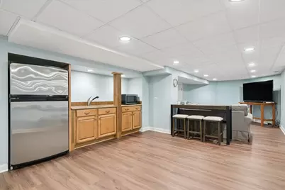 1070 Sir William Lane, Lake Forest, IL 60045 - Photo 27