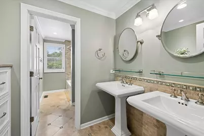 1070 Sir William Lane, Lake Forest, IL 60045 - Photo 23