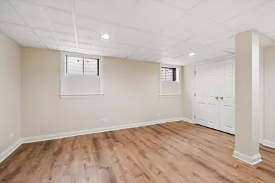 1070 Sir William Lane, Lake Forest, IL 60045 - Photo 31