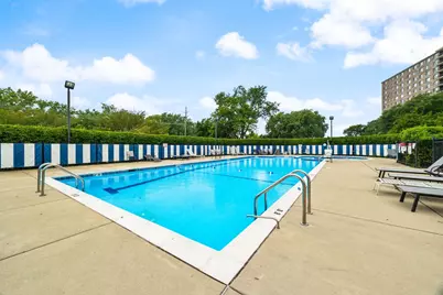 [Address not provided], Chicago, IL 60645 - Photo 19