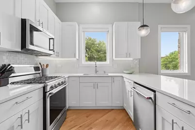 2047 N Mozart Street #3, Chicago, IL 60647 - Photo 7