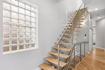 2047 N Mozart Street #3, Chicago, IL 60647 - Photo 9