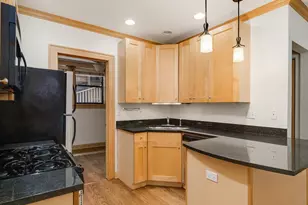 1151 W Grace St, Chicago, IL 60613 - Photo 7