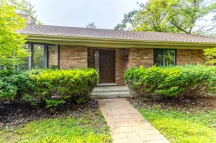 300 6th St, Wheeling, IL 60090 - Photo 3