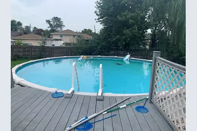 7040 W 82nd Street, Burbank, IL 60459 - Photo 3