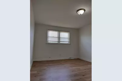7910 S Muskegon Avenue #1, Chicago, IL 60617 - Photo 7