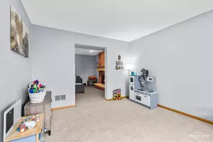 610 High Grove Dr, Minooka, IL 60447 - Photo 7