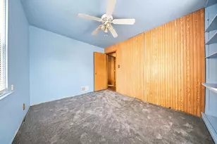 132 S Weston Ave, Elgin, IL 60123 - Photo 15
