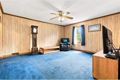 132 S Weston Avenue, Elgin, IL 60123 - Photo 9