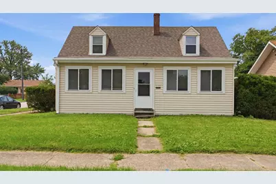 132 S Weston Avenue, Elgin, IL 60123 - Photo 3