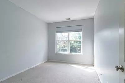 200 Rosehall Drive #220, Lake Zurich, IL 60047 - Photo 13