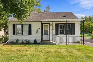 647 E Prairie Ave, Lombard, IL 60148 - Photo 1