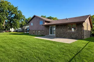 715 E 193rd Pl, Glenwood, IL 60425 - Photo 33
