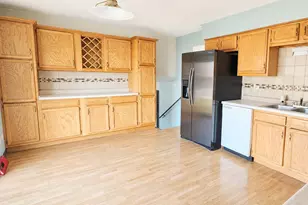 715 E 193rd Pl, Glenwood, IL 60425 - Photo 7