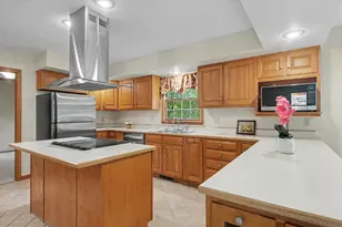 2918 Robeson Park Dr, Champaign, IL 61822 - Photo 13