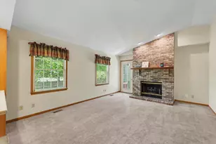 2918 Robeson Park Dr, Champaign, IL 61822 - Photo 17