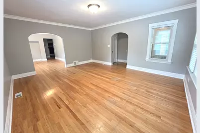 1029 S Elmwood Avenue, Oak Park, IL 60304 - Photo 3