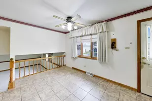 4332 W 118th Pl, Alsip, IL 60803 - Photo 9