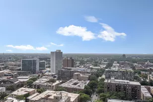 3900 N Lake Shore Dr, Chicago, IL 60613 - Photo 23