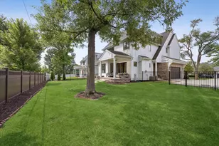 915 S Madison St, Hinsdale, IL 60521 - Photo 35