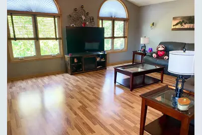 184 Saenz Lane #184, Joliet, IL 60436 - Photo 3