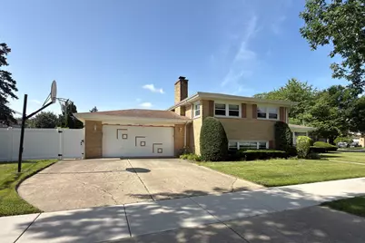 801 S See Gwun Avenue, Mount Prospect, IL 60056 - Photo 3
