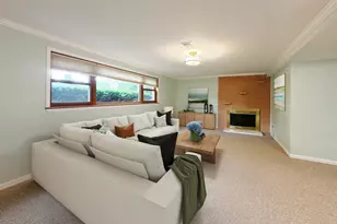 801 S See-Gwun Ave, Mount Prospect, IL 60056 - Photo 23