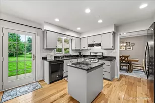 708 Ravinia Dr, Shorewood, IL 60404 - Photo 13