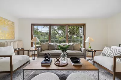 290 W Oak Glen Drive, Bartlett, IL 60103 - Photo 5