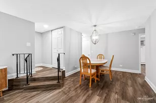 2370 Abbeywood Dr, Lisle, IL 60532 - Photo 5