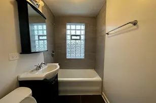 4056 W Crystal St, Chicago, IL 60651 - Photo 7