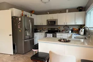 1778 Hickory Park Ln, Aurora, IL 60504 - Photo 9