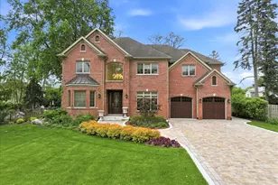 540 N Columbine Ave, Lombard, IL 60148 - Photo 1