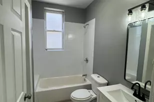 720 W 61st St, Chicago, IL 60621 - Photo 5