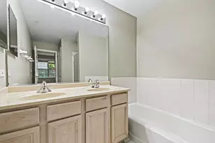 994 Kensington Dr, Northbrook, IL 60062 - Photo 19