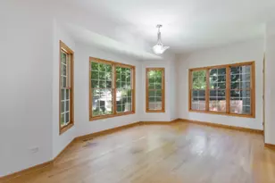 945 Kingston St, Wheaton, IL 60187 - Photo 9