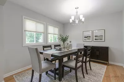 227 E Lakeside Drive, Vernon Hills, IL 60061 - Photo 3
