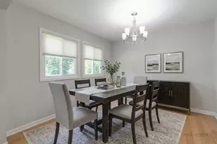227 E Lakeside Dr, Vernon Hills, IL 60061 - Photo 3